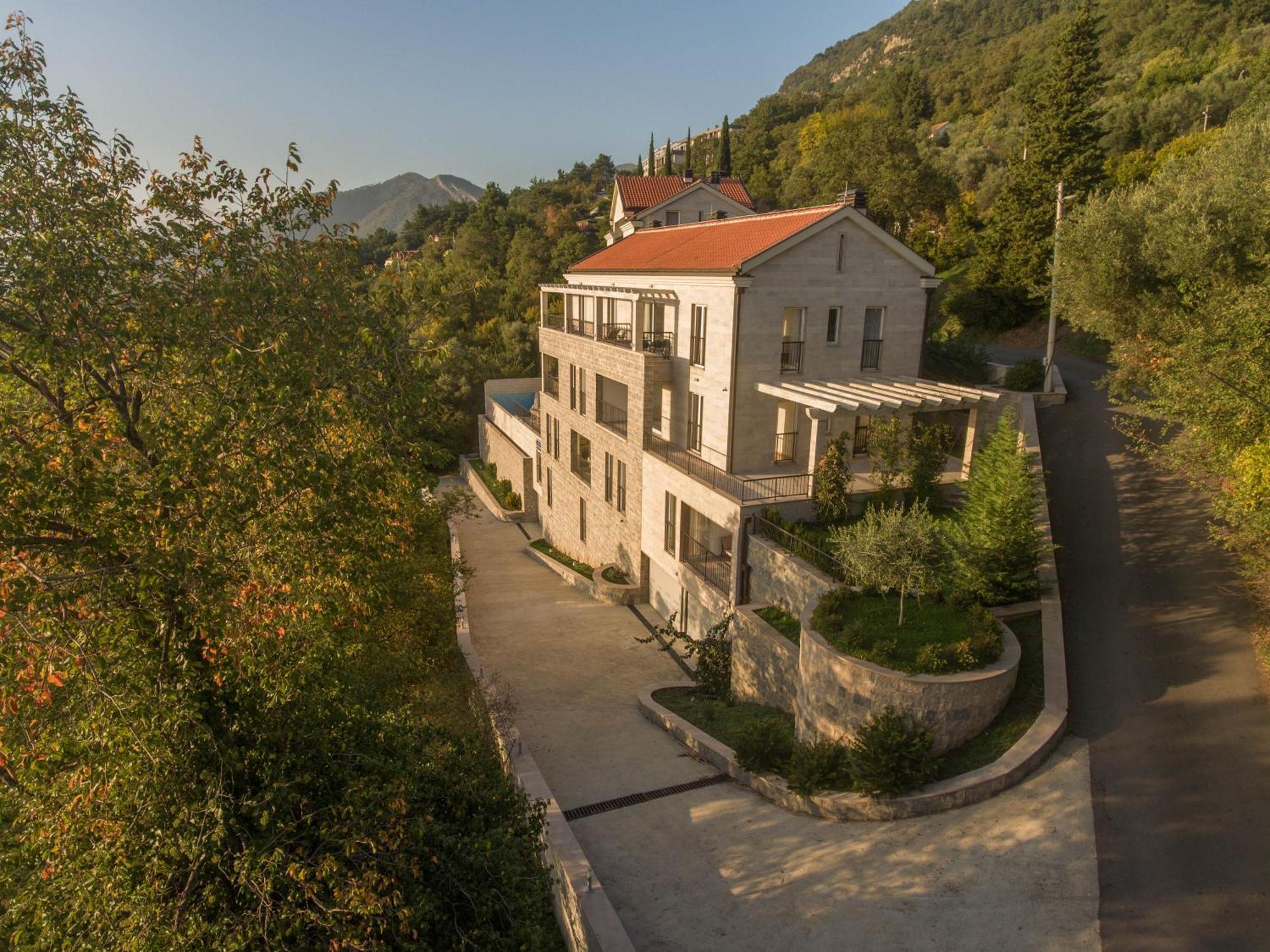 Panorama Bay Luxury Apartments Котор Экстерьер фото