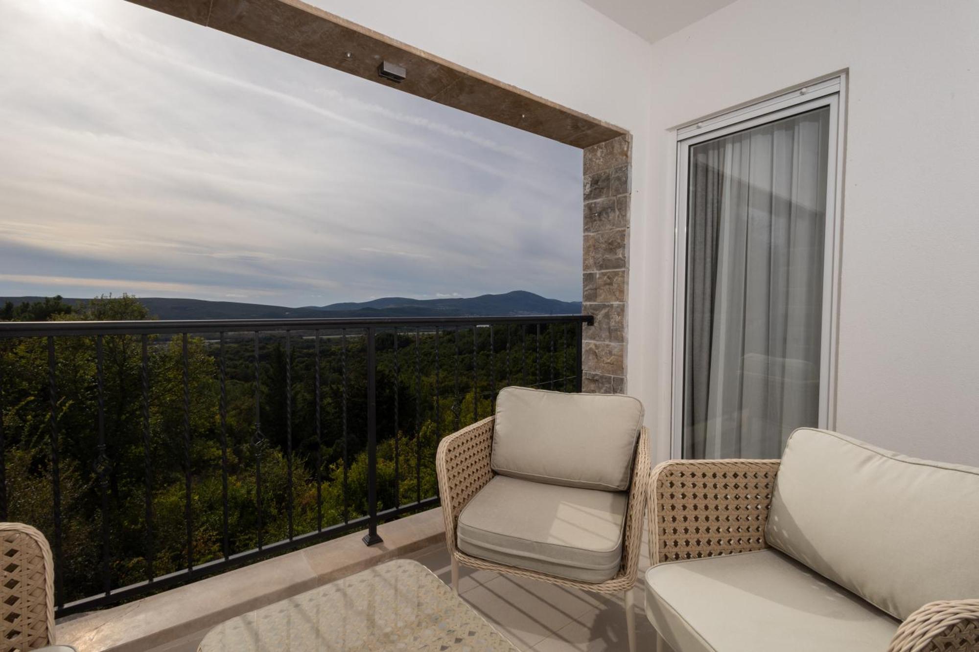 Panorama Bay Luxury Apartments Котор Экстерьер фото