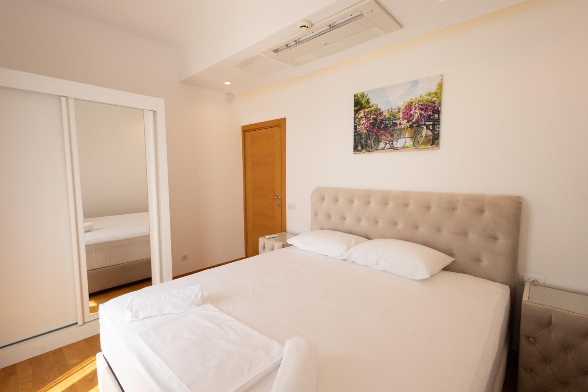 Panorama Bay Luxury Apartments Котор Экстерьер фото