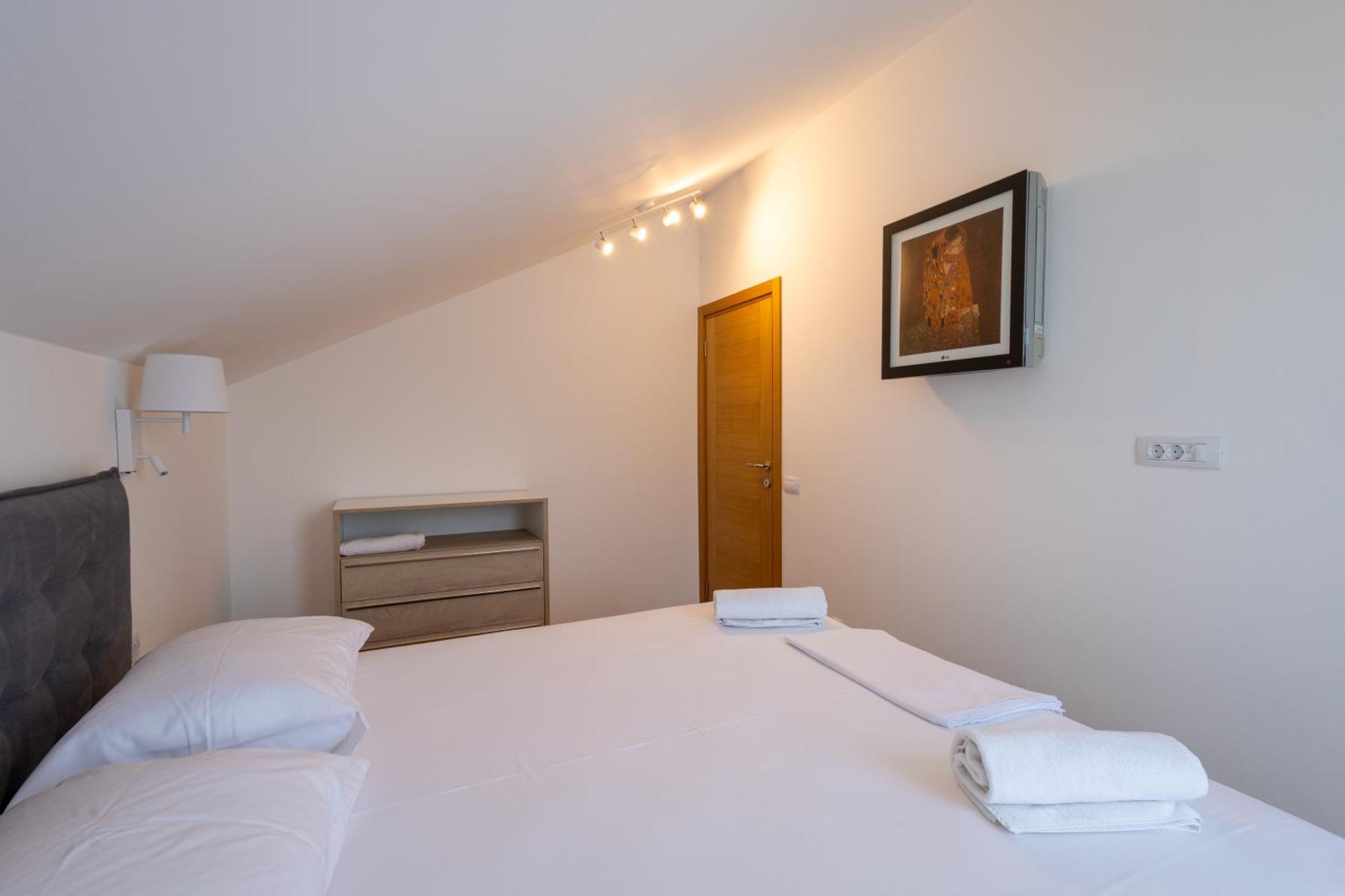 Panorama Bay Luxury Apartments Котор Экстерьер фото
