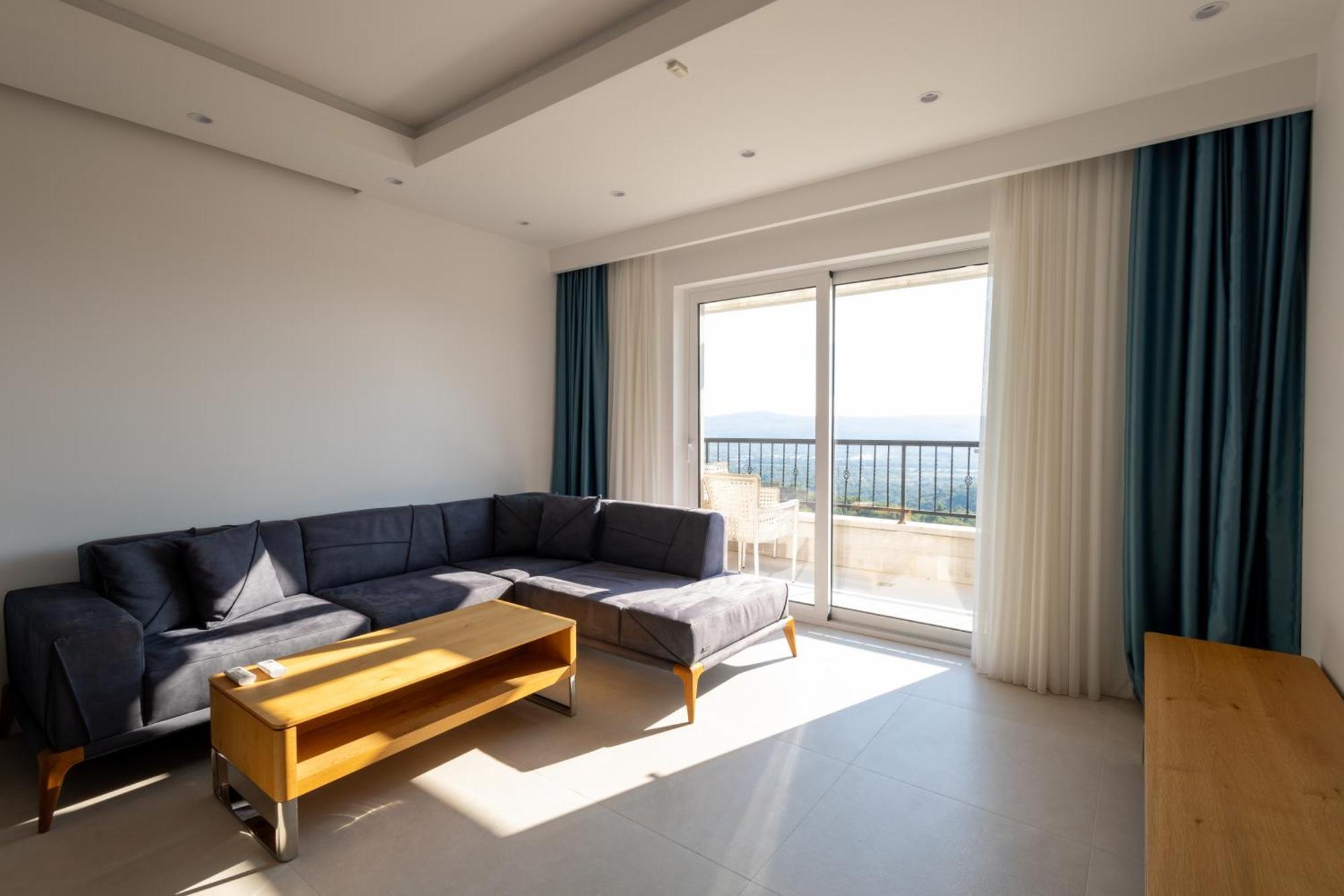 Panorama Bay Luxury Apartments Котор Экстерьер фото